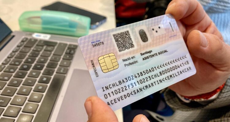 El innovador diseño del nuevo carnet de identidad y pasaporte: ¿es obligatorio renovar tu cédula?
