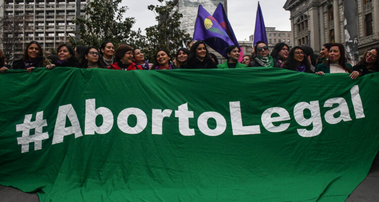 aborto: la derecha insiste en retroceder con los derechos de las mujeres