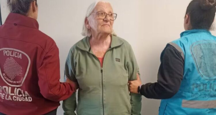 Gloria, la abuela de 79 años acusada de ser una viuda negra. 