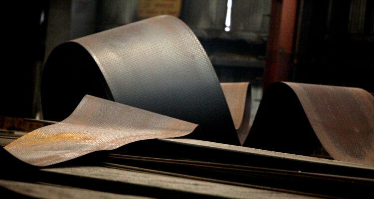 Alertan “dramática doble crisis” del acero en Europa porque China “inunda mercado y tumba los precios”