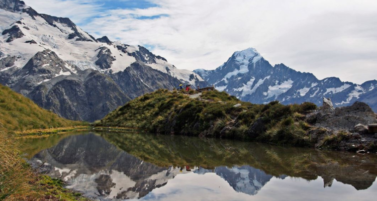 Dos alpinistas estadounidense y uno canadiense desparecidos mientras escalaban monte en Nueza Zelanda