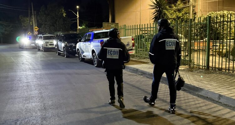 Hombre es asesinado a tiros cuando salía de su domicilio en Colina