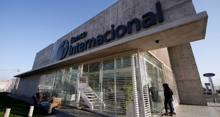 CMF impone multa al Banco Internacional: reportó deudas de clientes que eran menores a las reales