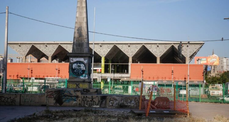 Nuevas autoridades reafirman compromiso con plan para regenerar barrio Mapocho La Chimba