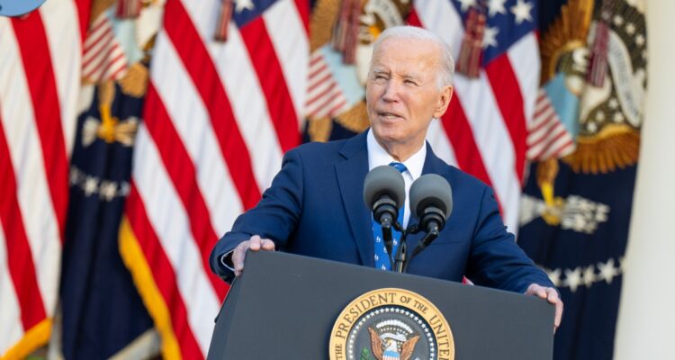 Biden Siria Rebeldes toman Damasco