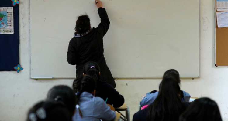 Bono para Docentes Jubilados: quiénes reciben el beneficio, cuáles son los montos y cuál es el trámite