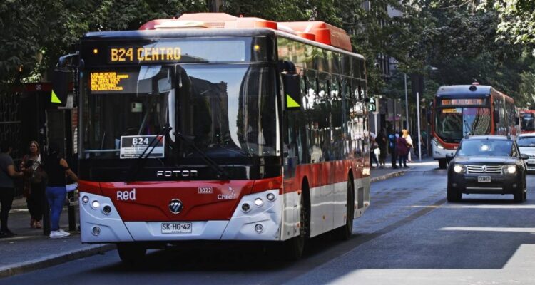 RED Movilidad termina el 2024 con 32% de buses eléctricos en la región Metropolitana