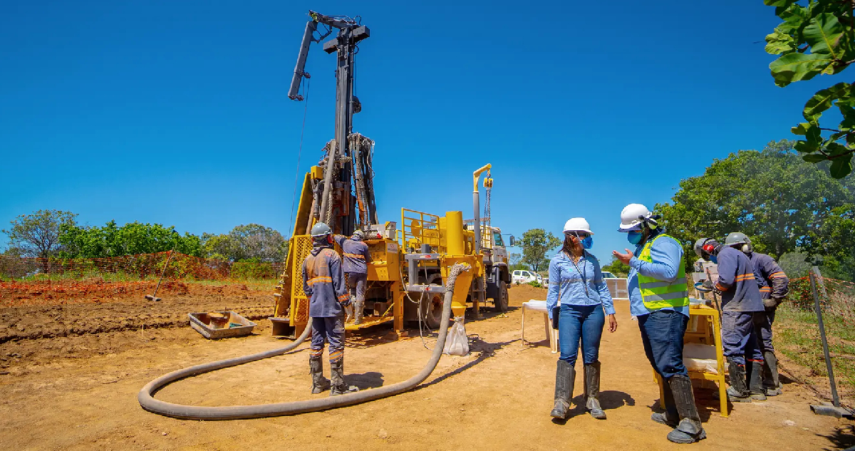 Grupo CAP anuncia acuerdo para aterrizar en Brasil: entrará a la propiedad de empresa de Tierras Raras