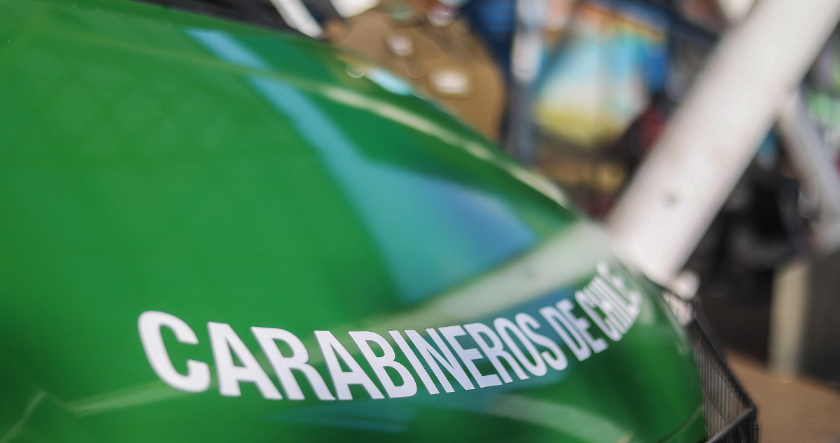 Vehículo de Carabineros por construcción de retén Las Ánimas de Valdivia