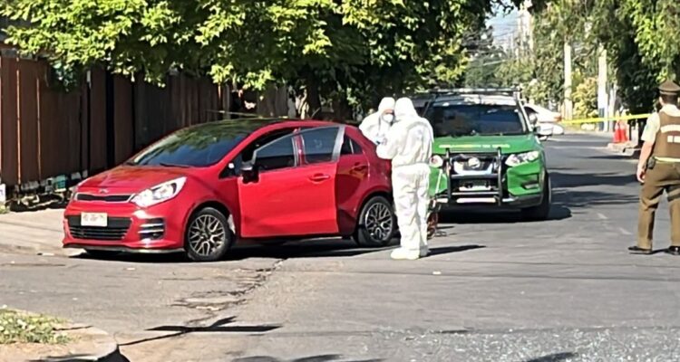Carabinero frustra a tiros el robo de su vehículo en Recoleta: habría un delincuente lesionado