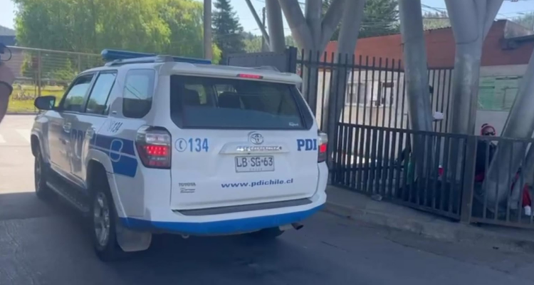 PDI entrando a cárcel de Concepción por reo decapitado