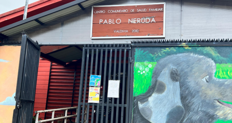 Imagen del frontis del Cecosf Pablo Neruda de Valdivia