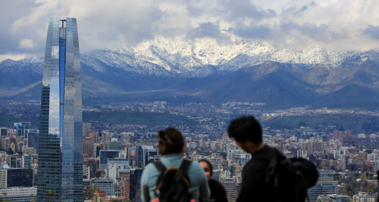 Cepal proyecta que Chile crecerá 2,3% y que la mayor expansión en la región la registrará Venezuela
