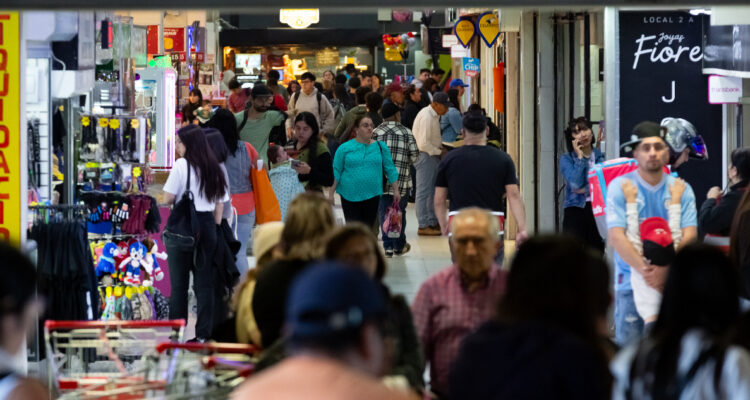 Banco Central alerta una rebeldía de la inflación y alude al alza de los costos laborales y del dólar