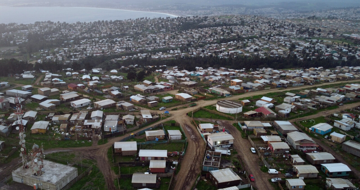 Aplazan desalojo de mega campamento de San Antonio para buscar acuerdo con dueños del terreno