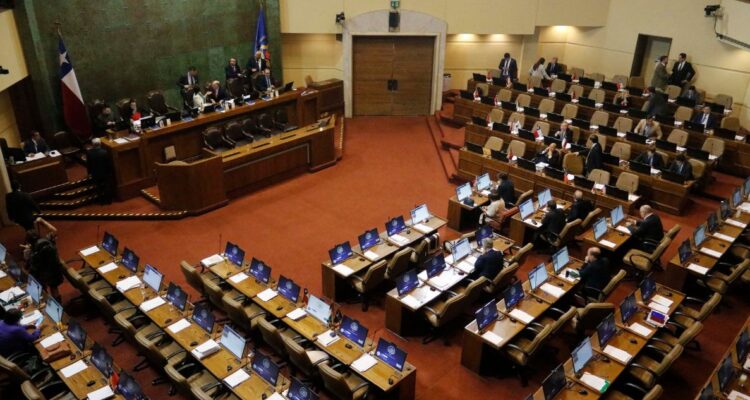 Encuesta Criteria: desaprobación a la oposición aumenta 5 puntos porcentuales tras últimas elecciones