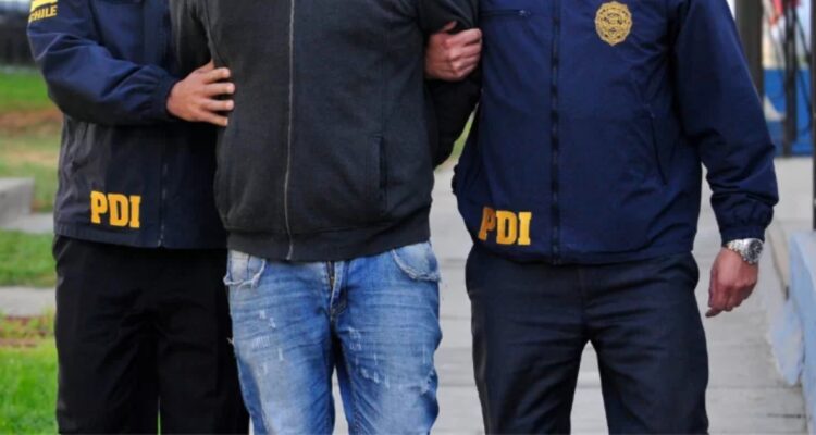 Detienen a dominicano por asesinato de un colombiano tras discusión por drogas en Independencia