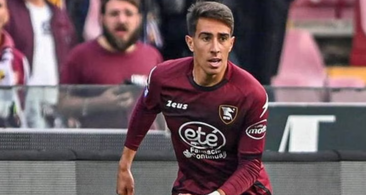 El oscuro panorama que enfrenta Diego Valencia en Italia: club recurre a la justicia para despedirlo