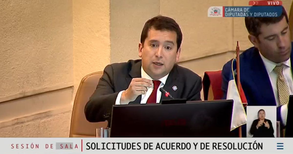 Diputado Araya (REP) pide dinamitar la frontera norte para combatir migración irregular