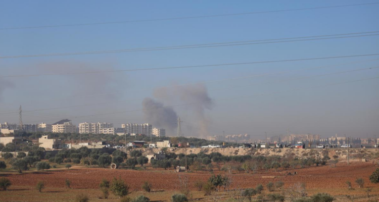 Más de 10 muertos dejan nuevos ataques sirios y rusos contra bastión de rebeldes en Idlib