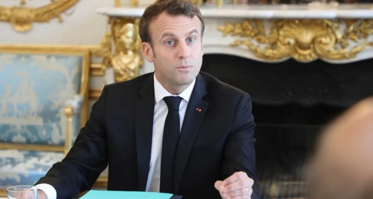 Macron se abre a negociar con la izquierda un Gobierno que no dependa de la ultraderecha de Le Pen