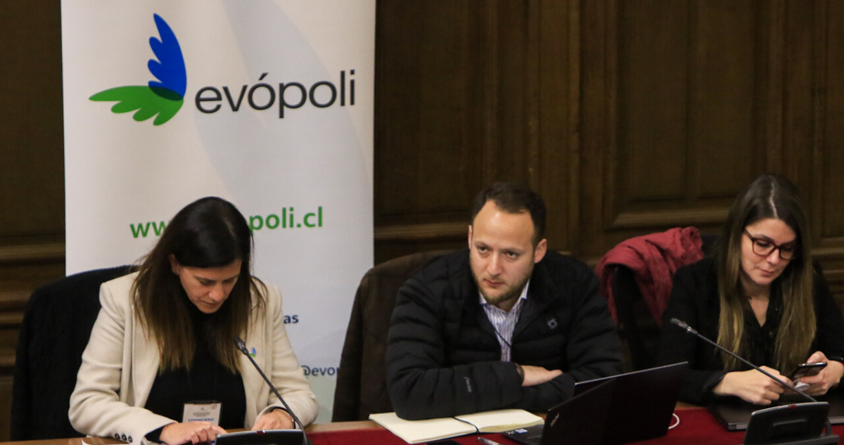 Extienden elecciones internas de Evópoli ante fallas en plataforma de votación