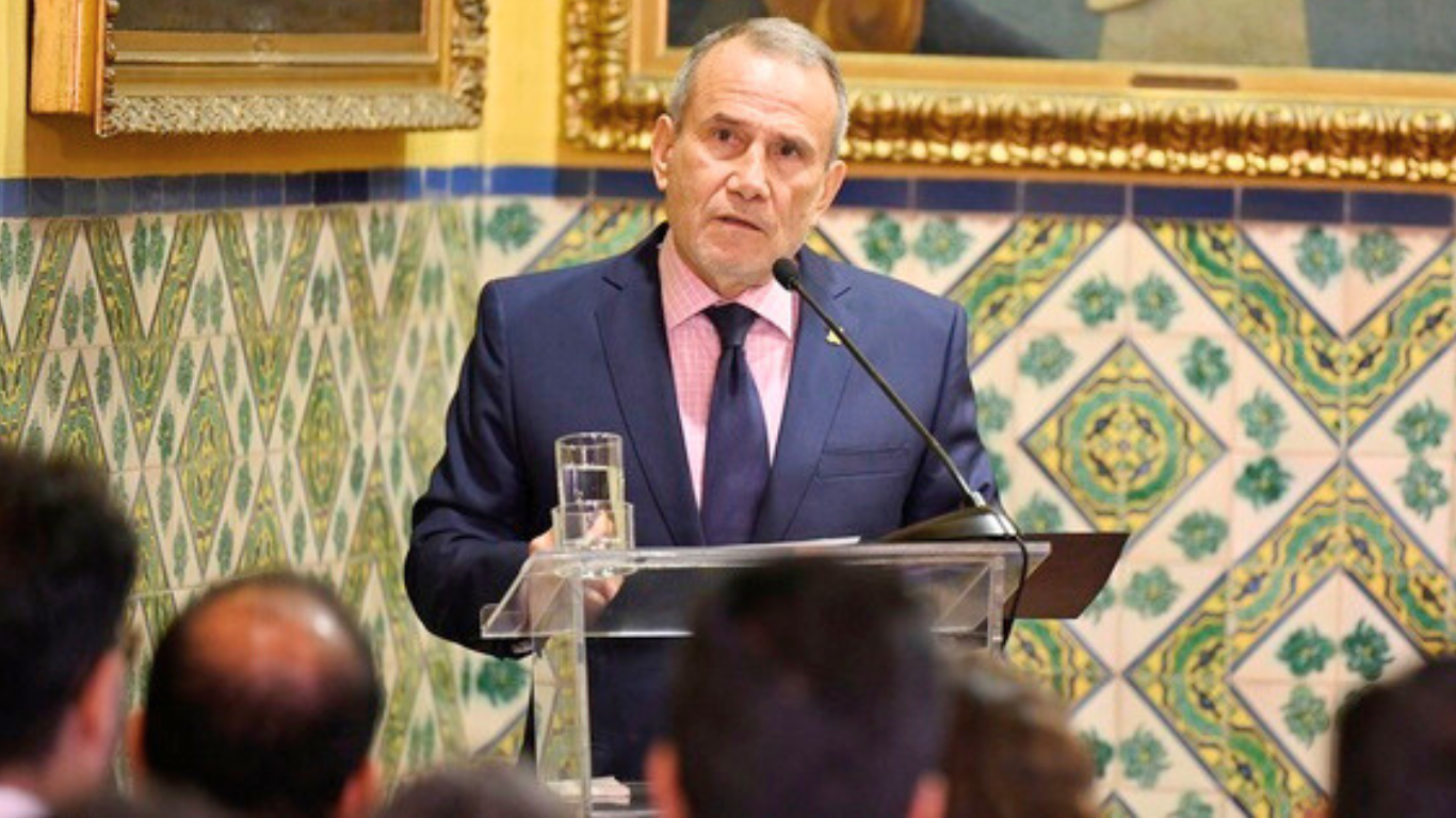 En la imagen, el canciller peruano Elme Schialer.