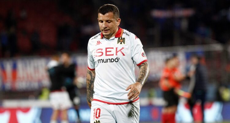 Emiliano Vecchio destruyó a Unión Española.