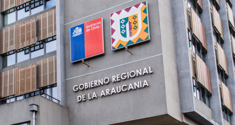 Exdirector jurídico renuncia a GORE La Araucanía y tilda de “corrupto” a gobernador Luciano Rivas.