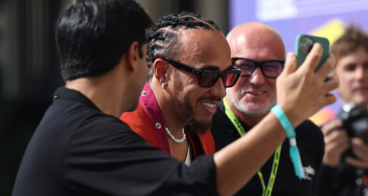 Ferrari confirma la llegada de Lewis Hamilton para 2025 