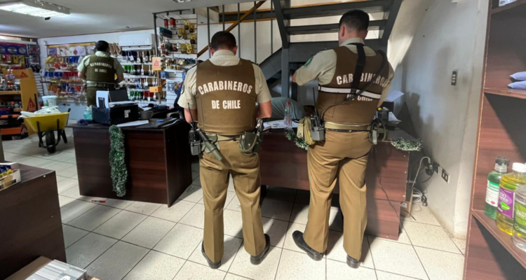 Delincuentes armados perpetran robo a local comercial en centro de Concepción