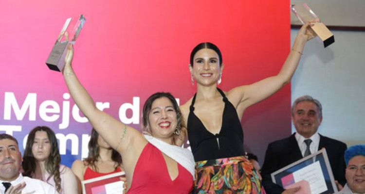 Francisca Crovetto y Katherinne Wollermann se lucen en la Gala del Deporte Chileno 2024.