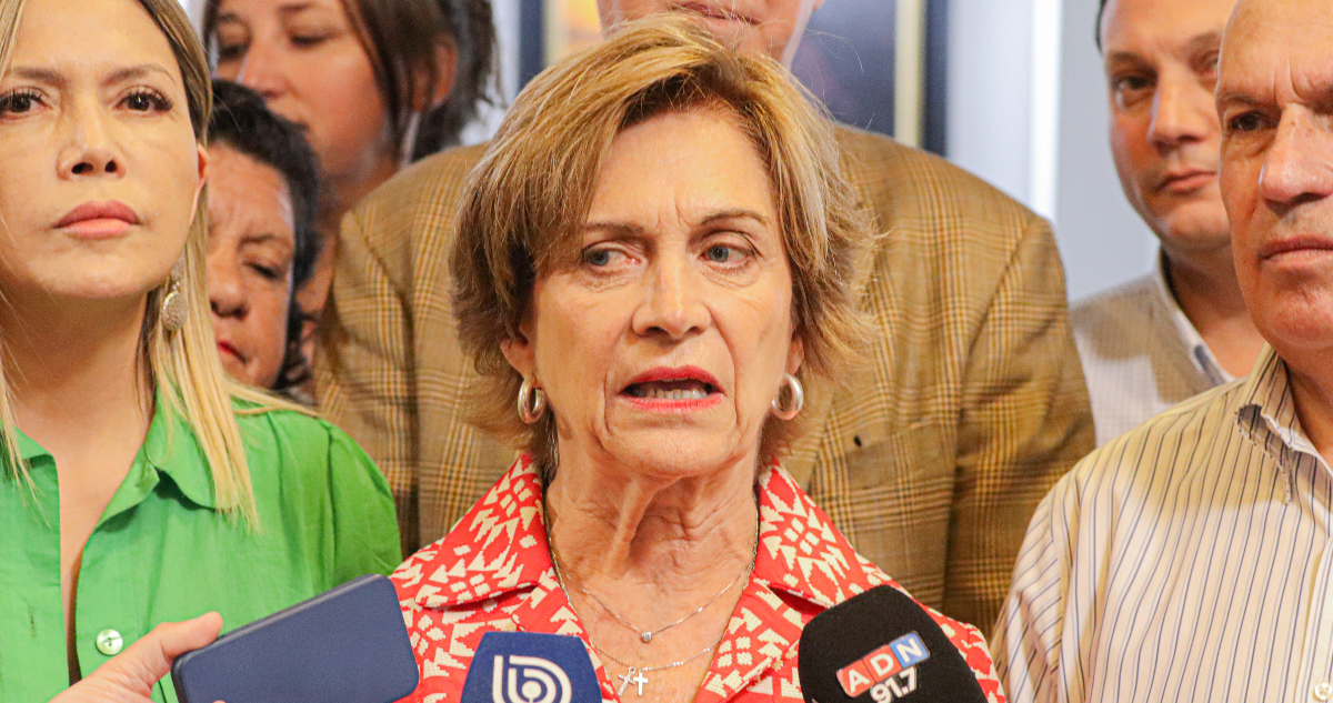 Inicia precampaña presidencial de Matthei: hizo gira por el Bío Bío y rompió el silencio en pensiones