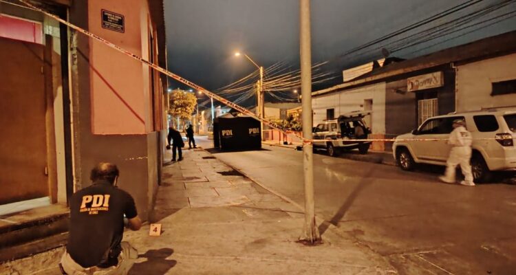 Detienen a acusado de homicidio en medio de riña a la salida de local en pleno centro de Ovalle