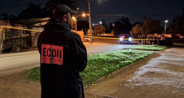 Asesinan a tiros a un hombre en Estación Central: su sobrino quedó con riesgo vital