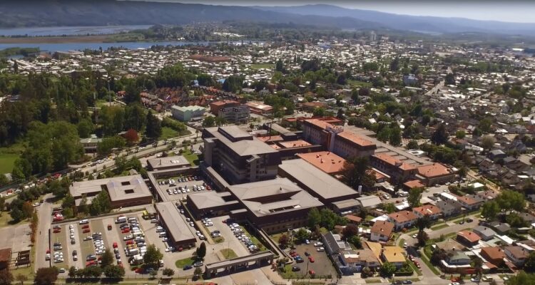 Gobierno evalúa expropiar terreno de la UACh para construir el nuevo Hospital Base de Valdivia