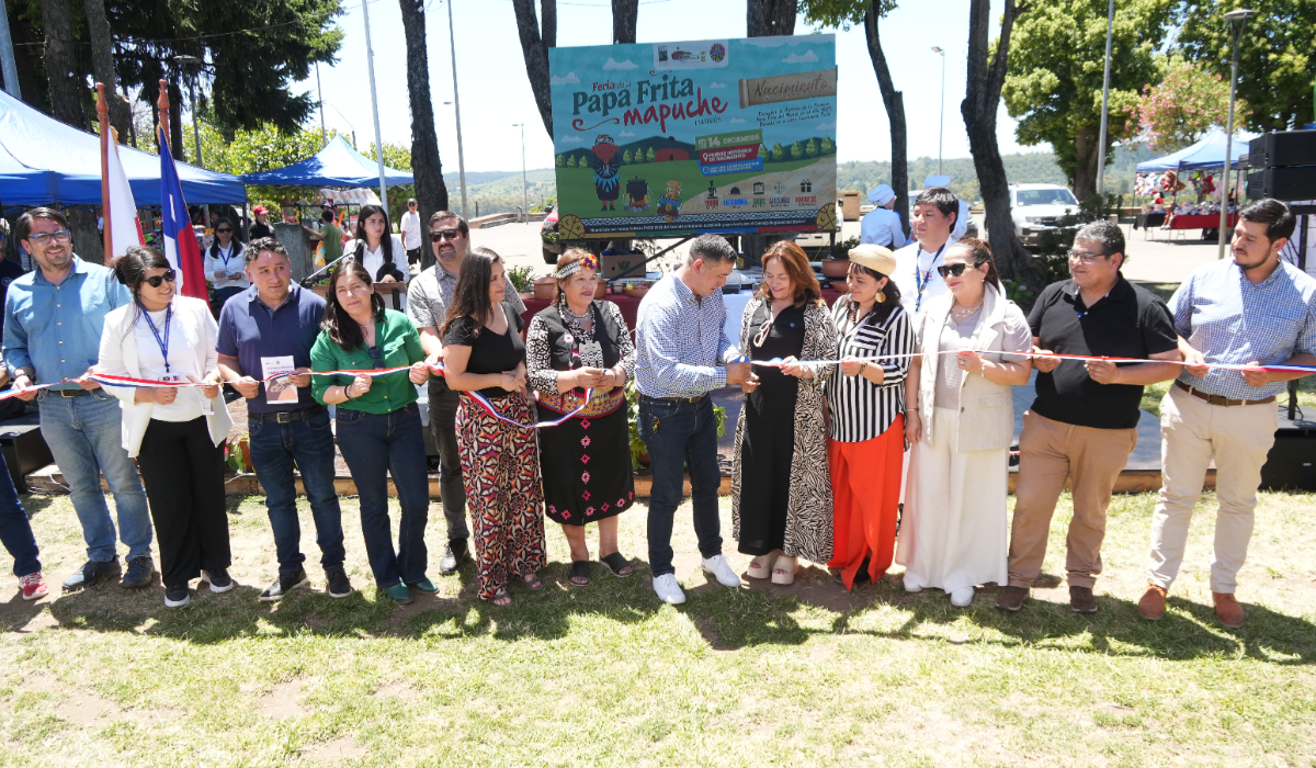 Inauguración feria de la papa frita en Nacimiento