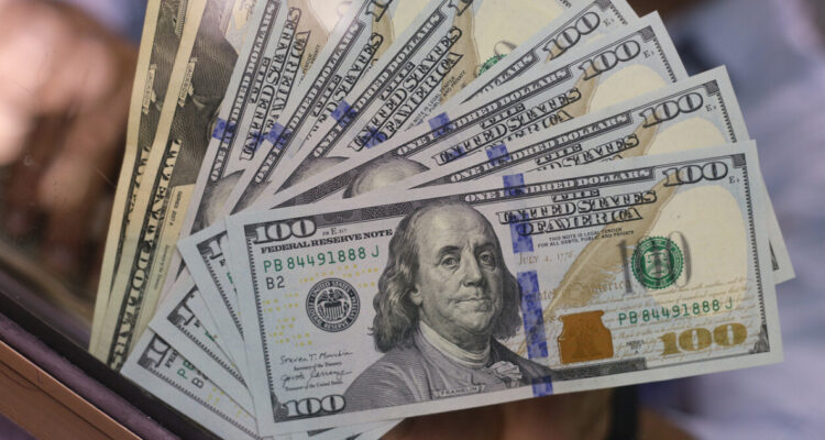 La inflación en Estados Unidos subió una décima en noviembre hasta el 2,7%