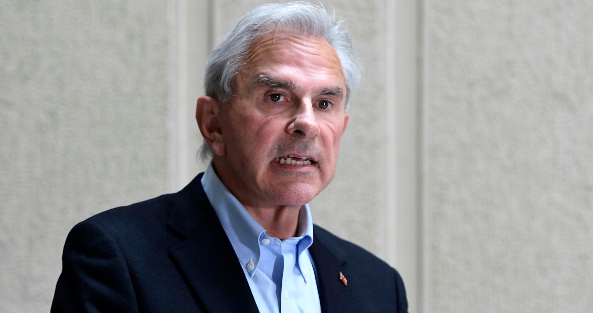 “Ignorancia y mala fe”: Comunidad Chilena en Israel responde a Moreira tras crítica a candelabro judío
