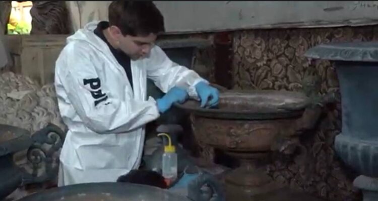 Dos detenidos por receptación de jarrones robados del cerro Santa Lucía: los ofrecían en $3 millones