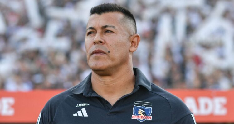 Almirón reacciona al ’quiebre’ de plantel y dirigentes en Colo Colo: aseguran que cambió planificación