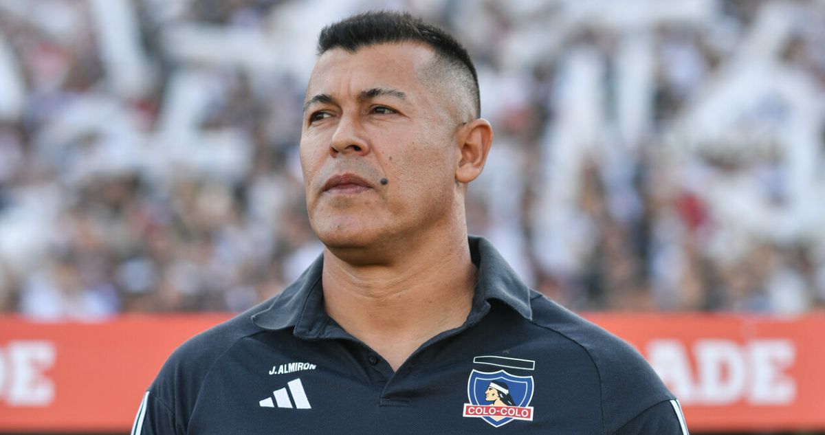 Jorge Almirón y su movida para calmar las aguas en Colo Colo tras conflicto de jugadores y dirigentes