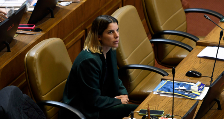 La larga ausencia de Orsini (FA) en la Sala: pidió licencia médica tras dos viajes en el extranjero