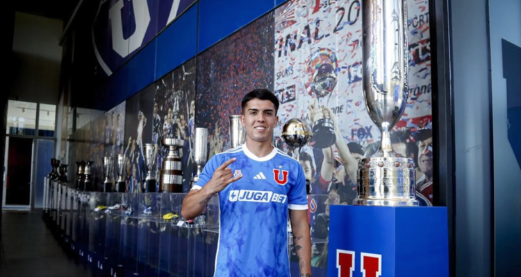 La U oficializa el primer fichaje de la temporada, Julián Alfaro desde Magallanes.