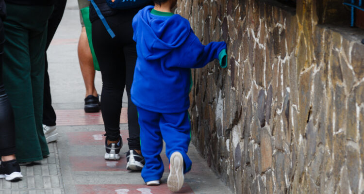 Lapidario informe evidencia vulneraciones de menores en residencias del sistema de protección infantil