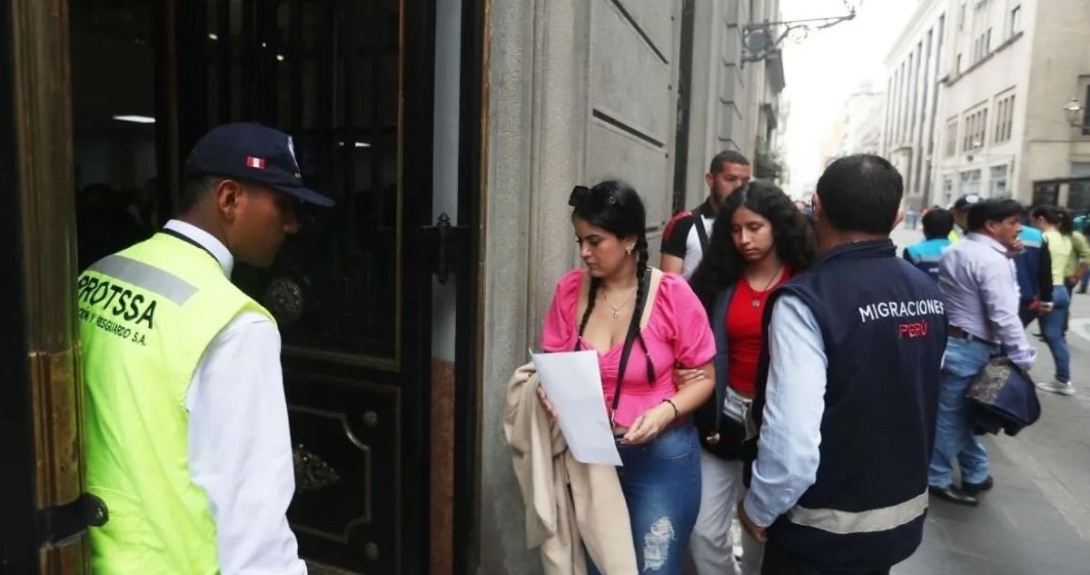 Perú promulga ley para expulsar a extranjeros que no se identifiquen ante la autoridad