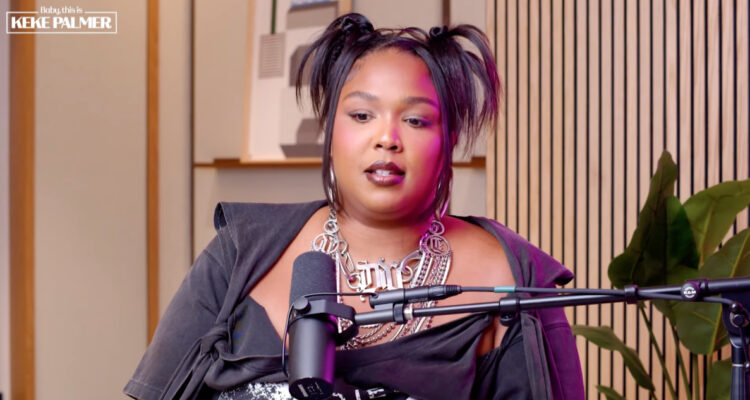 Lizzo demanda