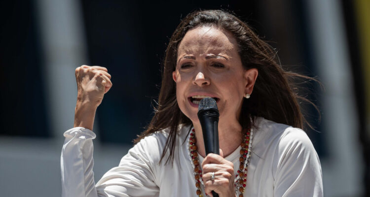 María Corina Machado confía en que los militares están a 