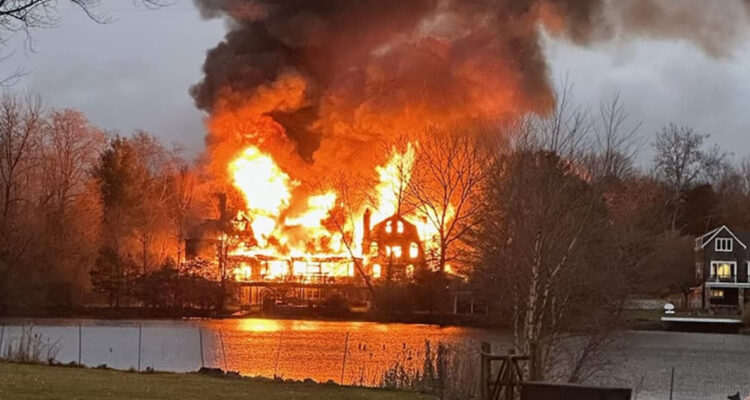 Incendio en mansión de Connecticut