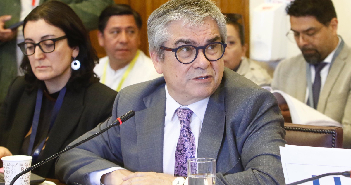 Marcel responde a críticas de fiscales por reajuste: dice que no cumplieron con requisitos previos